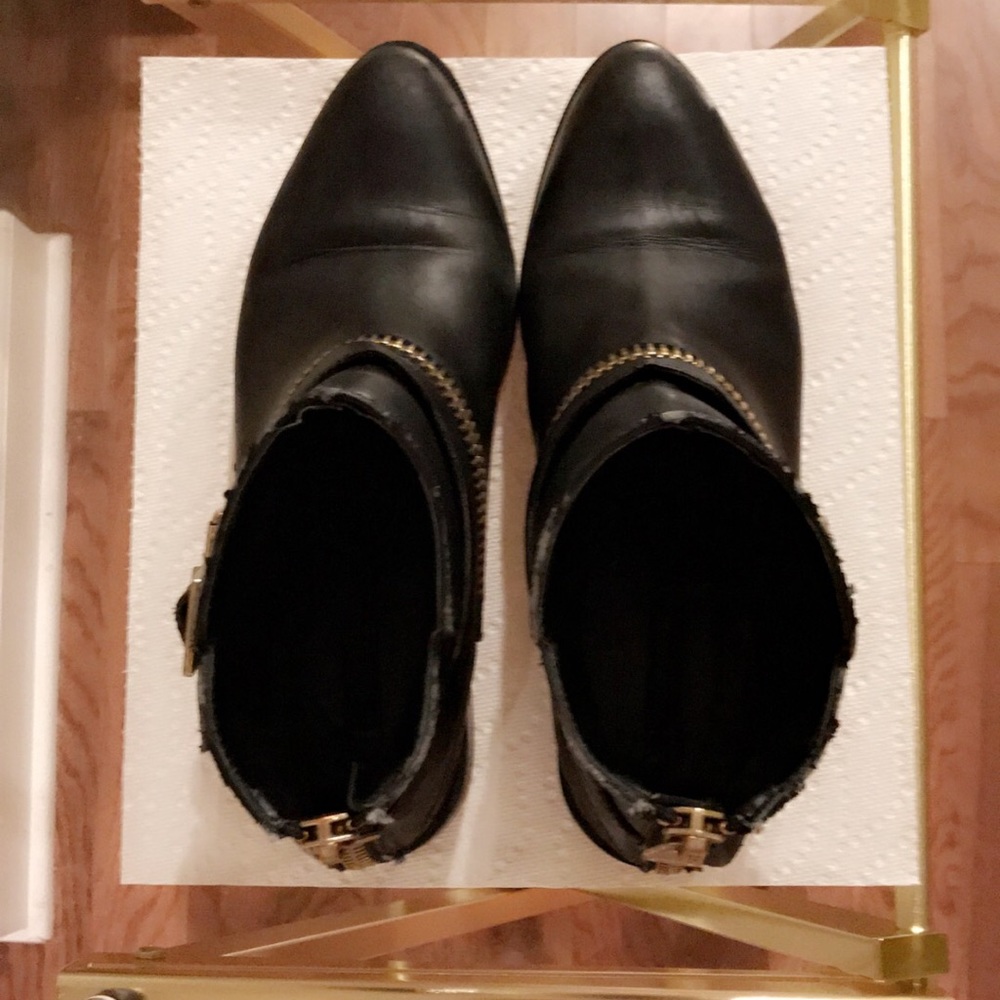 Zara black leather boots with gold zippers